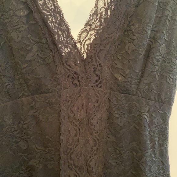 Bebe Lace Dress - Picture 5 of 7